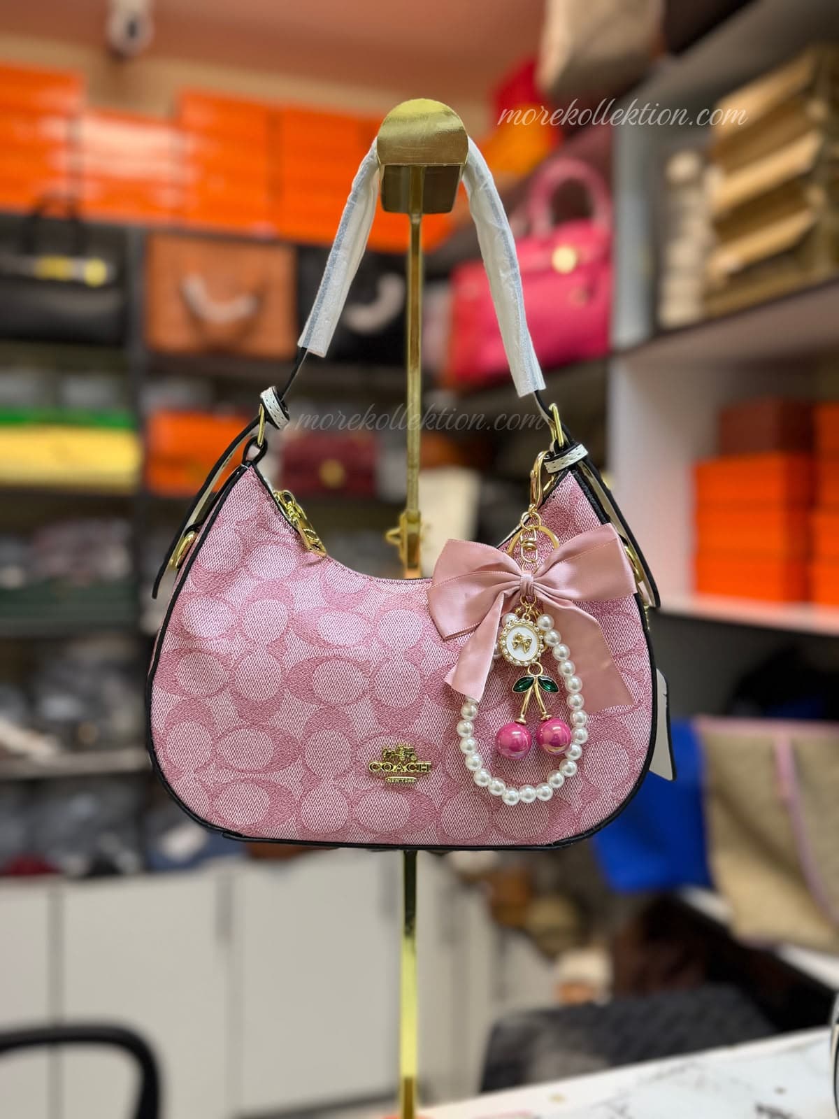 COACH TERI SHOULDER BAG/MOON BAG photo 1