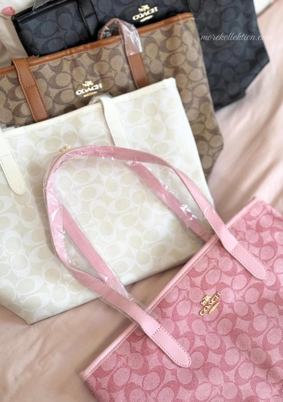 Medium Coach Tote Bag photo 1